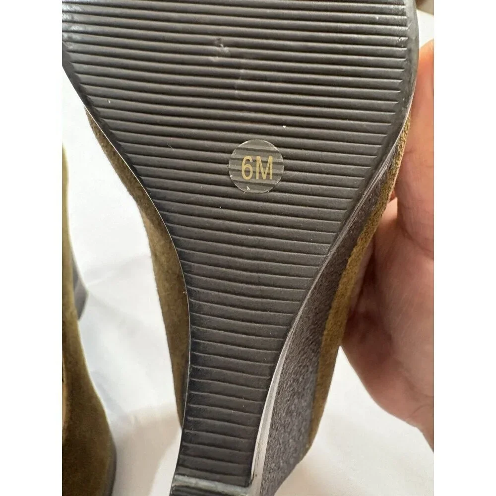 Michael Kors Womens Green Suede Leather Wedge Heels Size 6